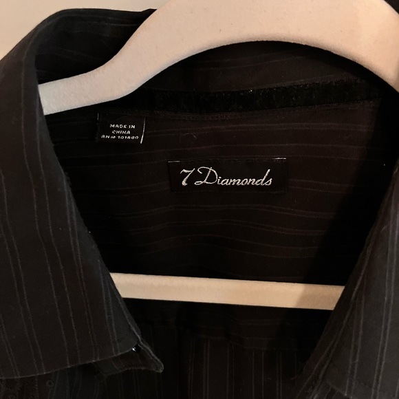 Men’s Dress Shirt - Picture 2 of 2